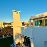 Beautiful Villa With Beach View